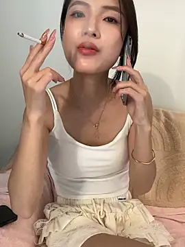 Snapshot of Yaobaobao chatting on May 24, 10:31 am Yaobaobao online show from May 24, 10:31 am