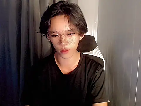 urnaughty paul online show from May 10, 6:51 am