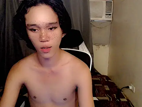 urnaughty paul online show from May 31, 6:53 am