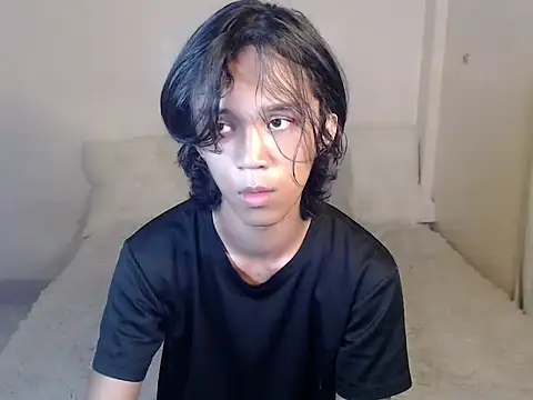 urnaughty paul online show from August 10, 5:22 am