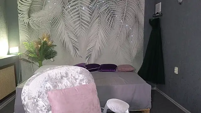 Snapshot of Dr_Mireille chatting on May 11, 12:22 pm Dr Mireille online show from May 11, 12:22 pm