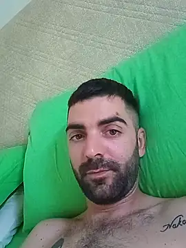 Snapshot of alieno_napoletano chatting on June 29, 4:07 pm alieno napoletano online show from June 29, 4:07 pm
