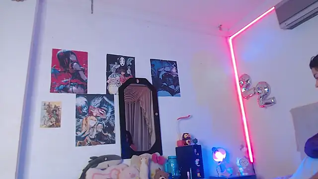 Mia Tylor01 online show from April 22, 9:49 pm