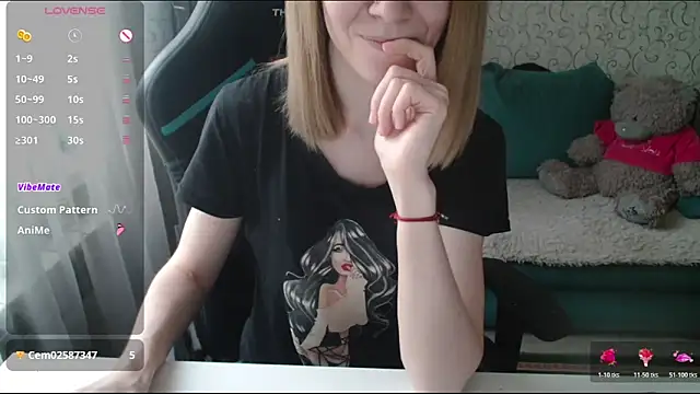  AlliceCullen  online show from April 23, 3:36 pm