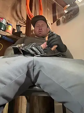 Halfoftwelve69 online show from April 21, 2:04 am