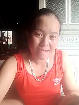 Snapshot of phuongtrinh1 chatting on April 27, 8:56 am phuongtrinh1 online show from April 27, 8:56 am