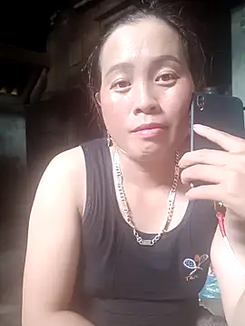 Snapshot of phuongtrinh1 chatting on May 7, 5:46 am phuongtrinh1 online show from May 7, 5:46 am