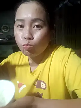 Snapshot of phuongtrinh1 chatting on May 8, 12:43 pm phuongtrinh1 online show from May 8, 12:43 pm