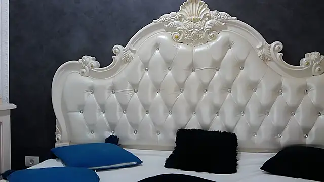 Snapshot of MeghanLoft chatting on July 10, 5:12 am MeghanLoft online show from July 10, 5:12 am