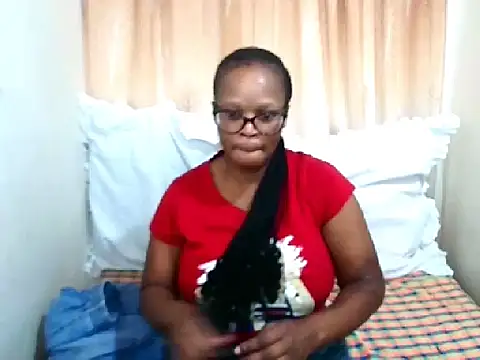 Snapshot of Ebony_Bloom69 chatting on May 13, 4:32 am Ebony Bloom69 online show from May 13, 4:32 am