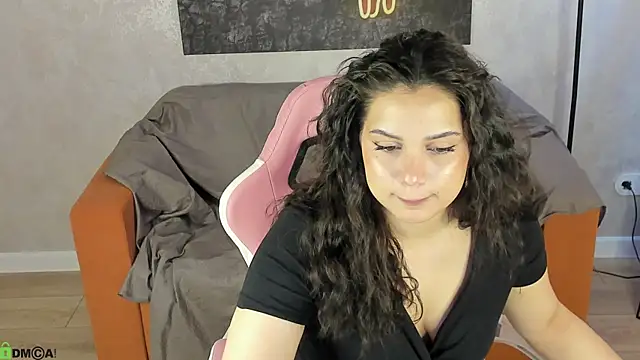 Snapshot of Vivien_Ross chatting on May 12, 1:14 am Vivien Ross online show from May 12, 1:14 am