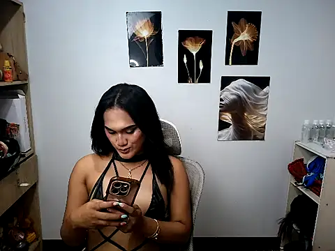 YourHot Nica online show from April 22, 1:34 pm