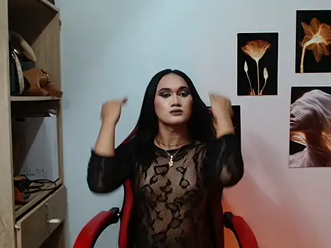YourHot Nica online show from April 28, 2:44 pm