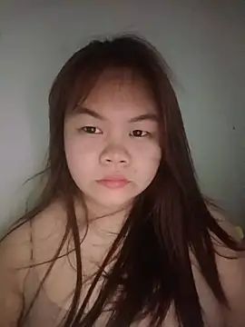 Truxcy1 online show from June 7, 5:38 pm