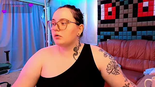 Snapshot of CatherineClaire chatting on July 20, 4:20 pm CatherineClaire online show from July 20, 4:20 pm
