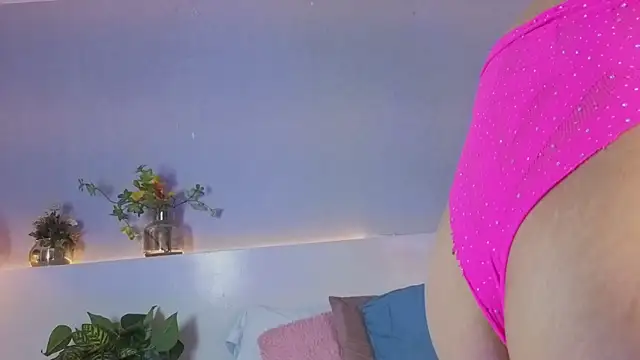 lily obsession online show from April 28, 4:01 pm