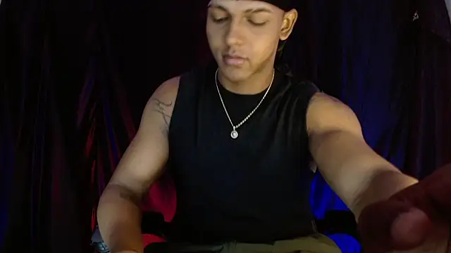 zoriel bigcock online show from June 4, 6:03 pm