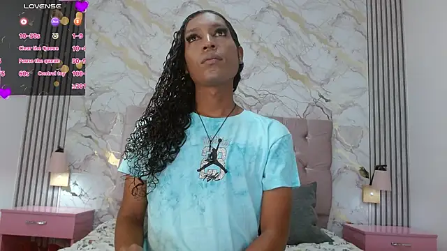 Mia Hiills online show from June 10, 4:23 am