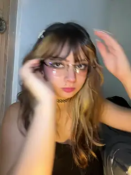 Snapshot of sofiakitty_love chatting on May 30, 3:14 am sofiakitty love online show from May 30, 3:14 am