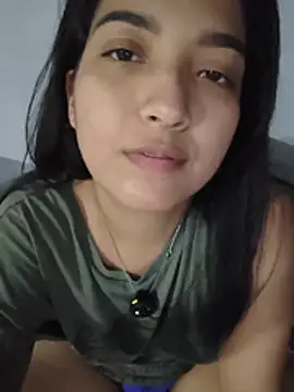 Snapshot of Thanilopera chatting on June 25, 5:12 am Thanilopera online show from June 25, 5:12 am