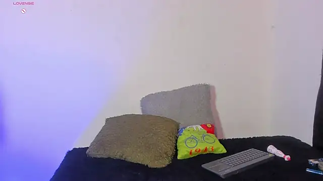  IanLark online show from May 31, 10:55 am