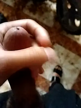 Oussama  001 online show from April 27, 4:05 pm