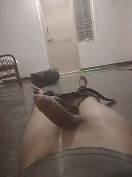 656711 online show from April 22, 2:07 pm