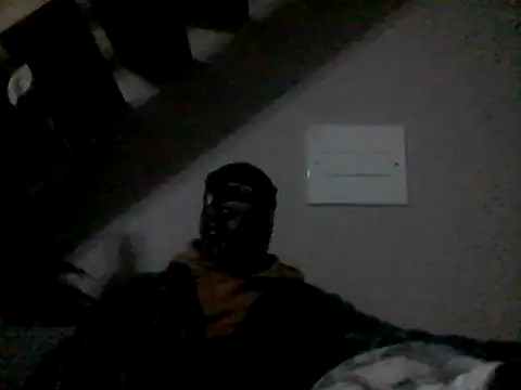 Snapshot of LunjeSA chatting on June 6, 6:12 pm LunjeSA online show from June 6, 6:12 pm