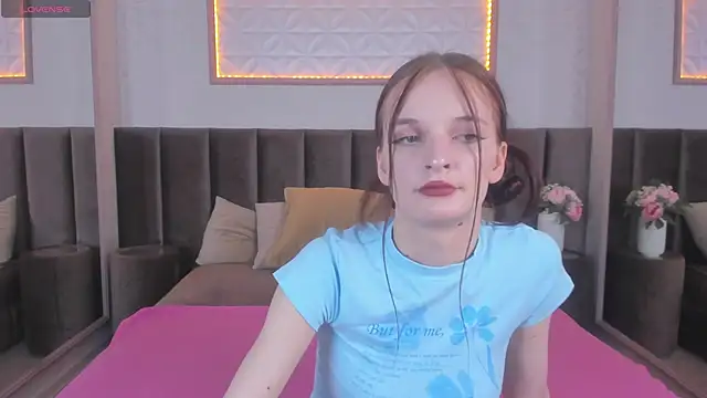AliciaCore online show from June 12, 8:41 pm
