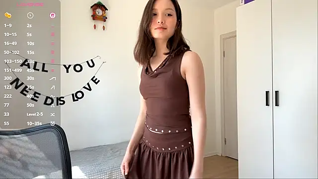 Snapshot of RochelTrewhitt chatting on May 19, 11:27 am RochelTrewhitt online show from May 19, 11:27 am
