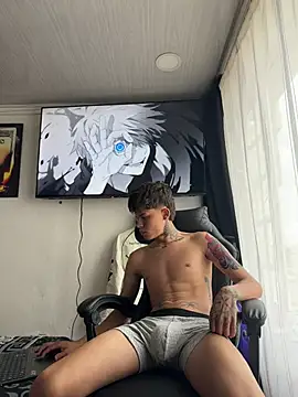 Snapshot of Jackdaniel001_ chatting on June 3, 12:52 pm Jackdaniel001 online show from June 3, 12:52 pm