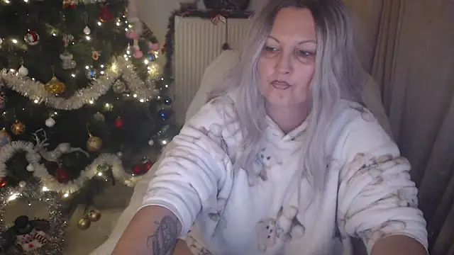 Divineblond online show from December 21, 10:28 pm