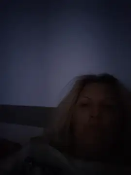 Divineblond online show from April 19, 7:05 pm