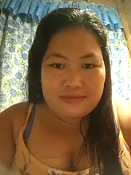 Snapshot of sweet_pinay01 chatting on June 21, 10:23 pm sweet pinay01 online show from June 21, 10:23 pm