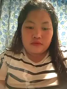 Snapshot of sweet_pinay01 chatting on June 27, 12:55 pm sweet pinay01 online show from June 27, 12:55 pm