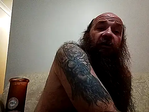 Snapshot of duzzarulz421 chatting on June 18, 1:26 pm duzzarulz421 online show from June 18, 1:26 pm