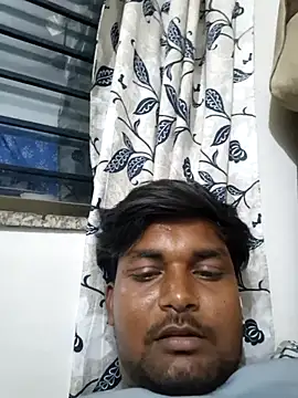 Gujju here online show from April 24, 5:15 pm