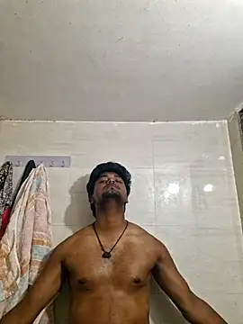 Snapshot of Gujju_here chatting on May 5, 3:25 am Gujju here online show from May 5, 3:25 am