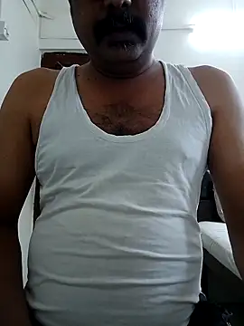Snapshot of TamilRedchilli chatting on April 26, 7:17 am TamilRedchilli online show from April 26, 7:17 am