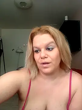 Maryquenn online show from June 23, 12:25 pm