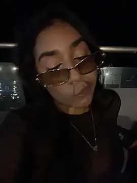 Snapshot of SaryJonex chatting on May 15, 11:23 pm SaryJonex online show from May 15, 11:23 pm