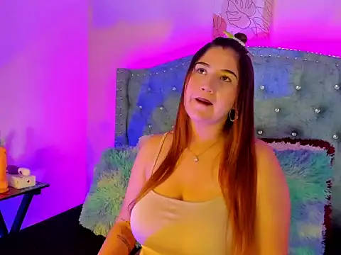 TaliaSkyx21 online show from May 15, 6:48 pm