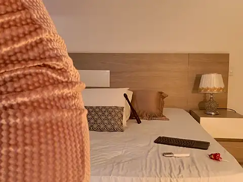 LaraOcampo online show from May 24, 4:39 am
