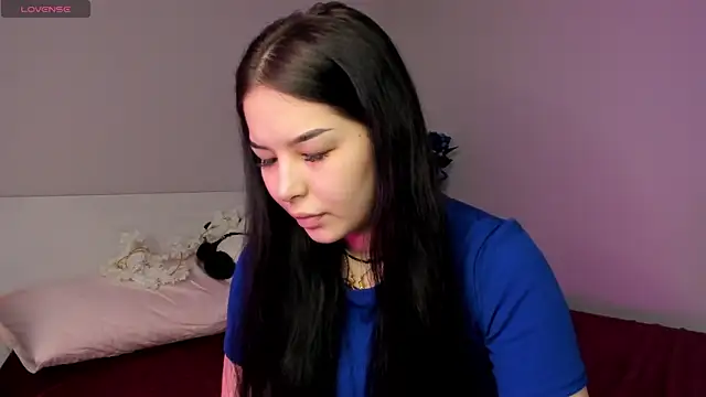 Snapshot of missinfull chatting on May 6, 1:16 pm missinfull online show from May 6, 1:16 pm