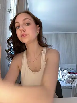  AliceWells online show from May 10, 2:44 pm