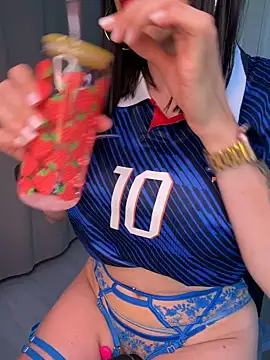 Giulia hood online show from July 9, 12:42 pm