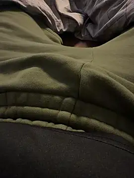 NewWhiteGuy online show from April 23, 11:09 am