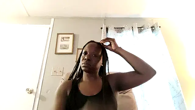 SashaVixen1985 online show from May 6, 6:02 pm