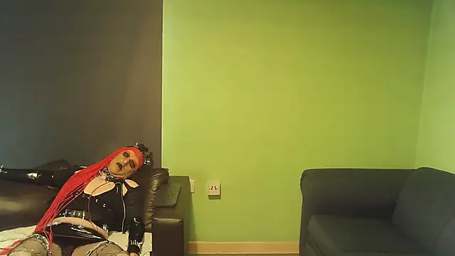 sexyass72 online show from March 2, 12:32 pm