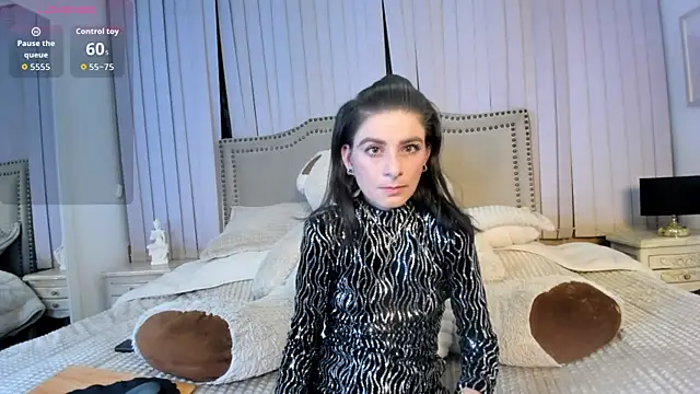 Snapshot of mariana__thompson chatting on June 26, 3:11 am mariana thompson online show from June 26, 3:11 am